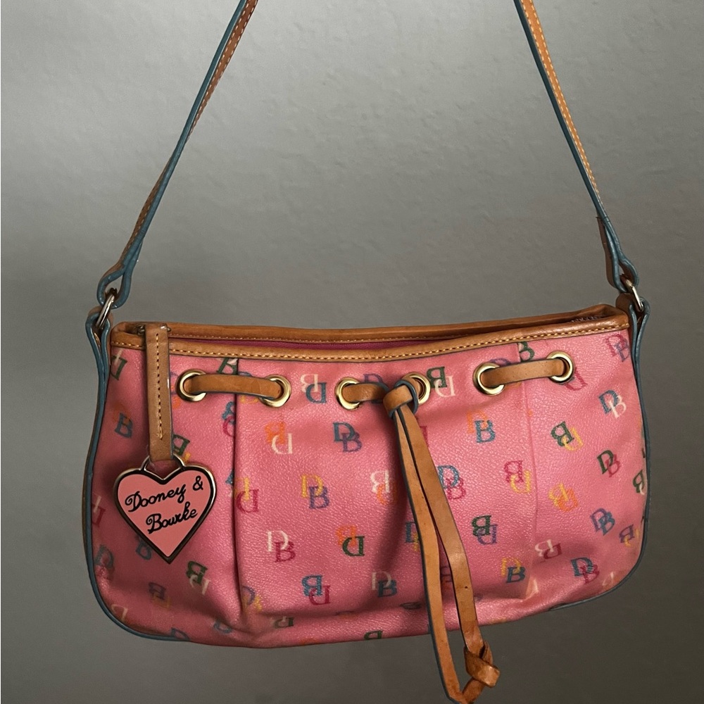90s Dooney & Bourke baby pink hang bag